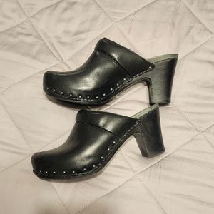 Dansko Clogs Size 38